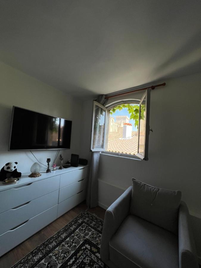 Renove, Vue Sur Palais Des Papes, Terrasse Et Wifi Troisieme Etage Apartment อาวีญง ภายนอก รูปภาพ