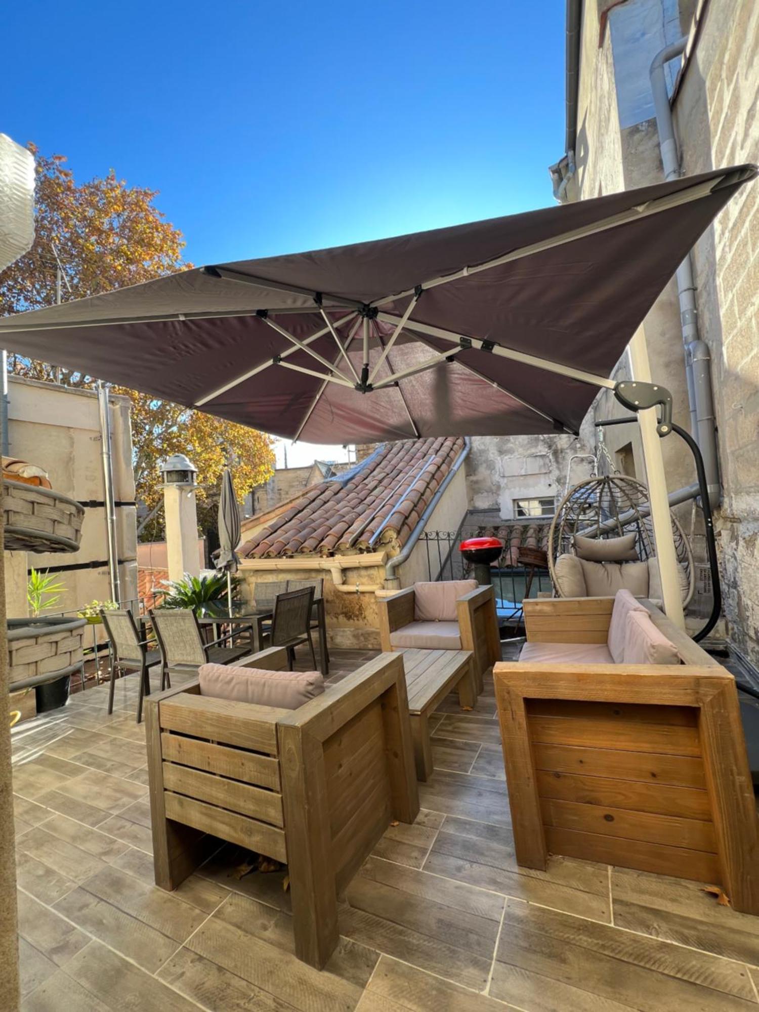Renove, Vue Sur Palais Des Papes, Terrasse Et Wifi Troisieme Etage Apartment อาวีญง ภายนอก รูปภาพ