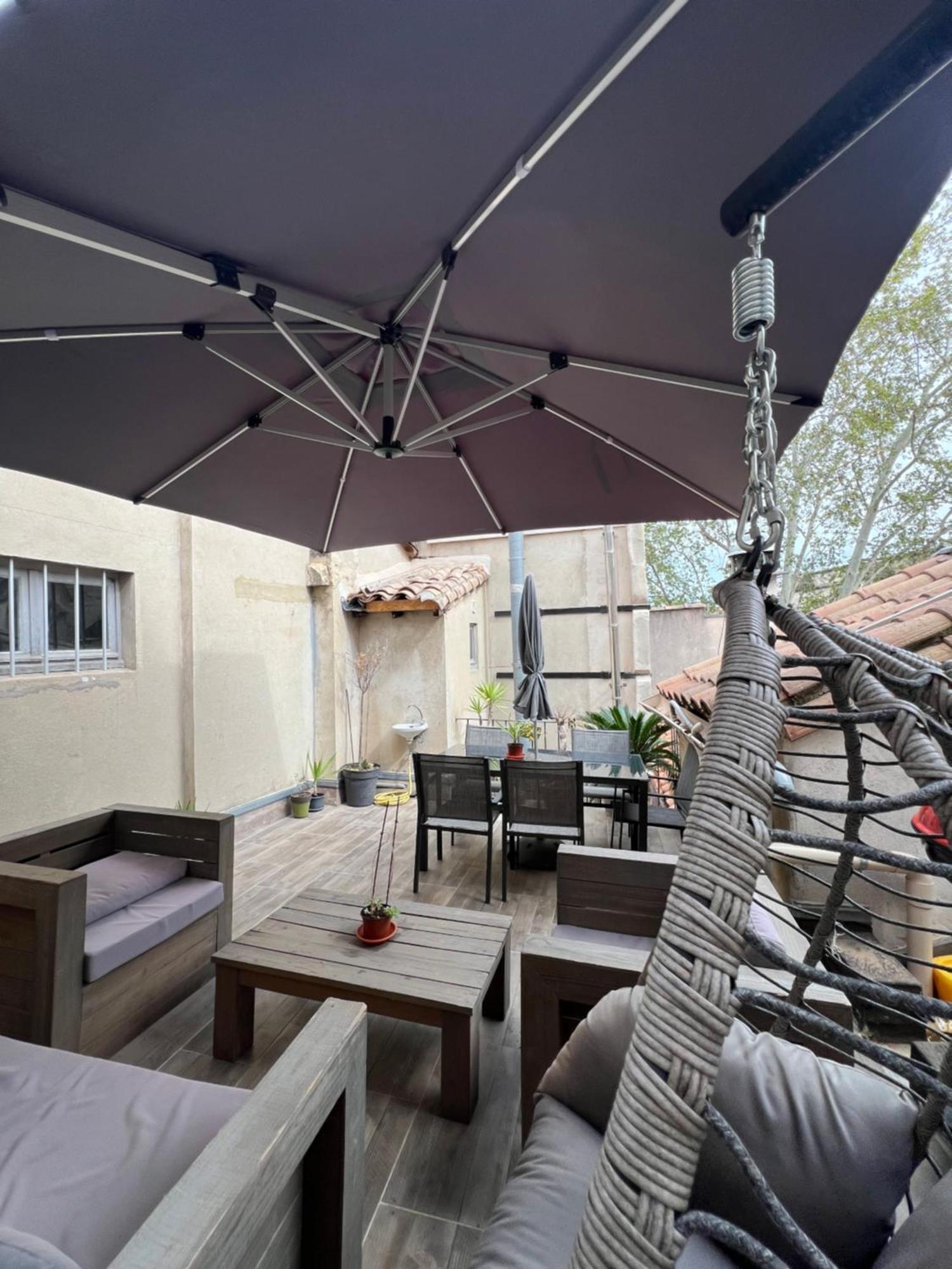 Renove, Vue Sur Palais Des Papes, Terrasse Et Wifi Troisieme Etage Apartment อาวีญง ภายนอก รูปภาพ