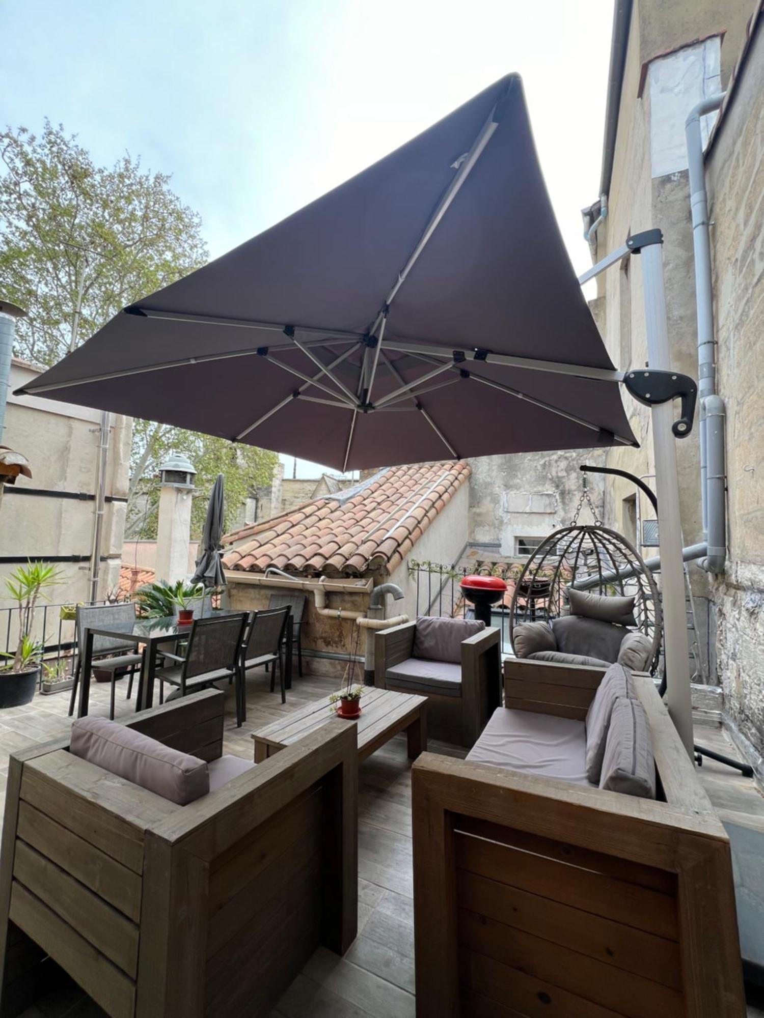 Renove, Vue Sur Palais Des Papes, Terrasse Et Wifi Troisieme Etage Apartment อาวีญง ภายนอก รูปภาพ