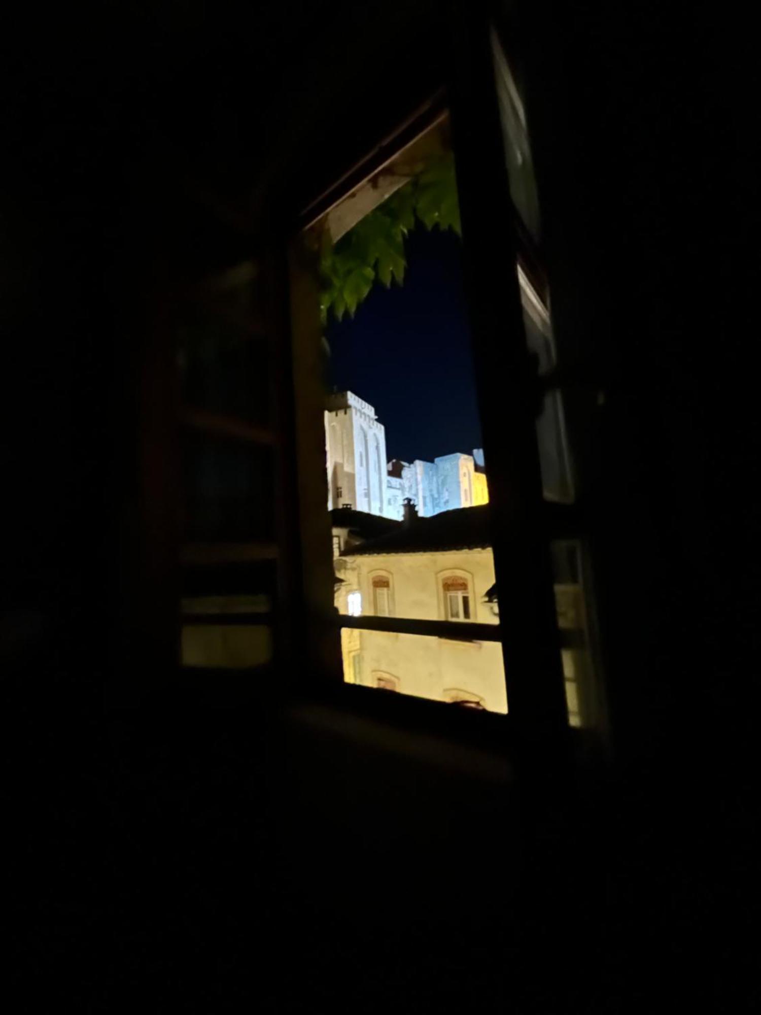 Renove, Vue Sur Palais Des Papes, Terrasse Et Wifi Troisieme Etage Apartment อาวีญง ภายนอก รูปภาพ